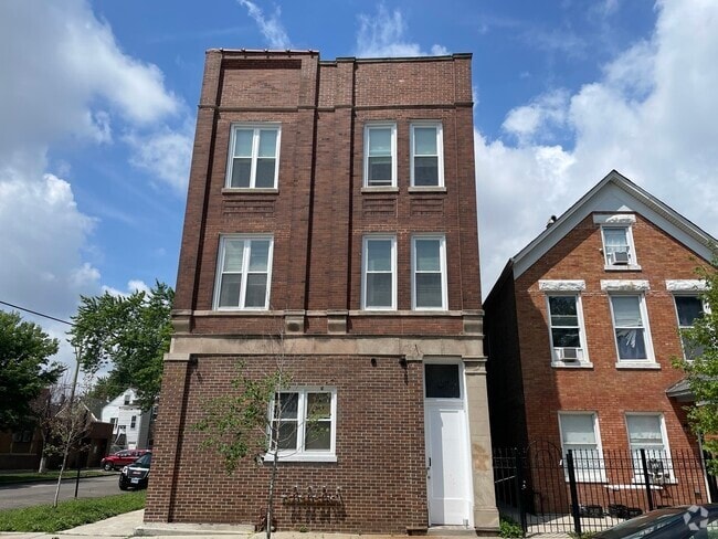 Building Photo - 2858 S St Louis Ave Rental