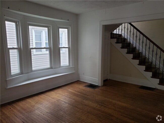 Building Photo - 36 Berkshire St Rental