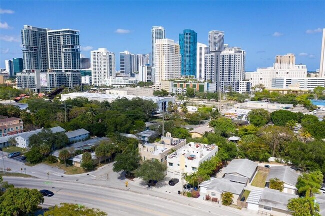 502 SW 4th Ave