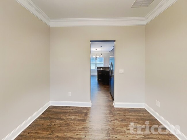 Photo - 268 Cranbrooke Dr