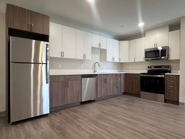 Photo - 356 Cummins Hwy