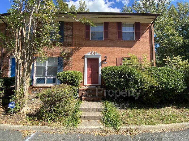 Photo - 5239 King's Wood Ln Townhome