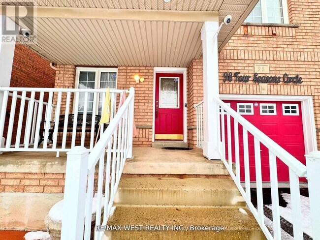 Photo - 98 Four Seasons Cir