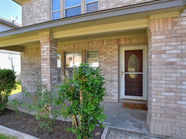 Photo - 15357 Oconto Dr