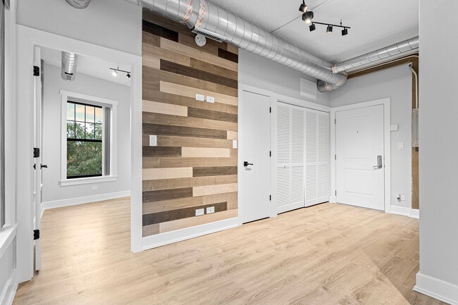 Photo - 7645 N Sheridan Rd Unit 207