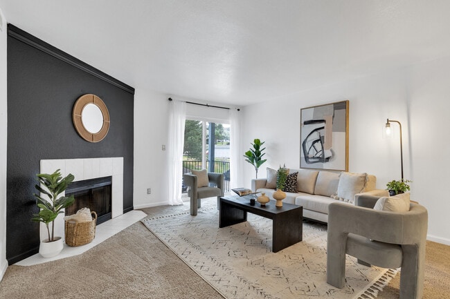 Building Photo - 13087 W Cedar Dr Unit 326
