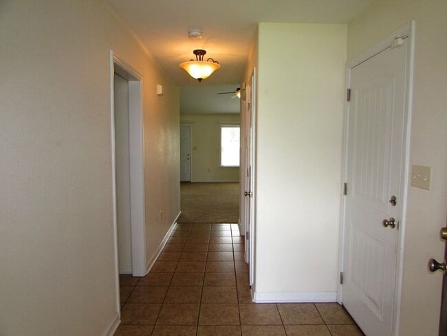 Photo - Modern Comfort: Your Ideal Rental Home in Valdosta, GA