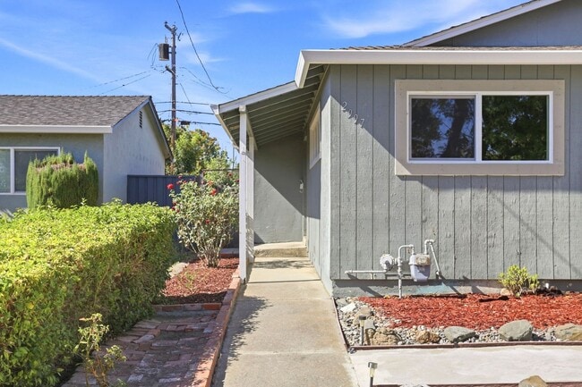 2997 Gay Ave