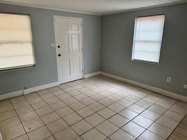 Photo - 1214 Gillespie Ave Unit 1