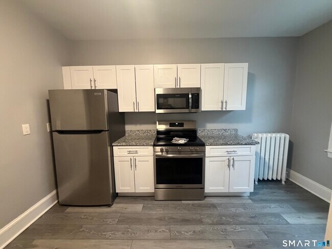 Photo - 800 Farmington Ave Unit 5