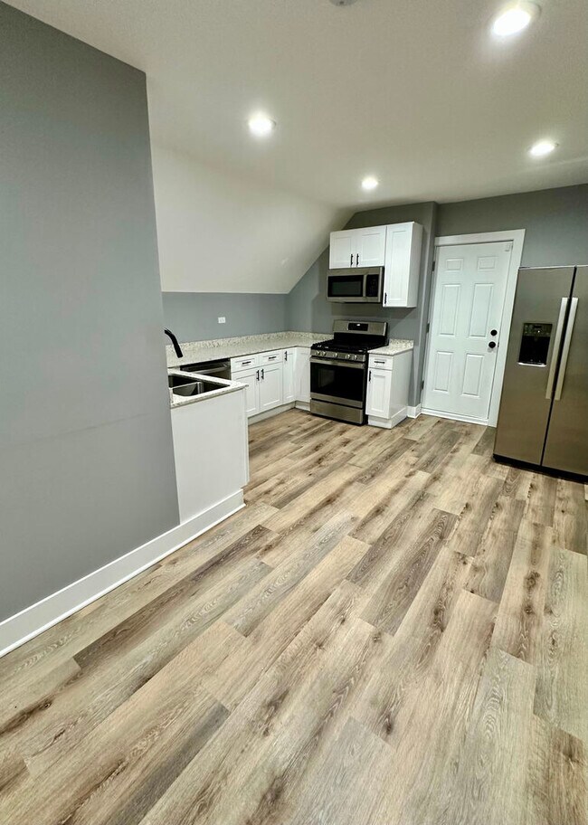 Photo - 2713 W Gladys Ave Unit 3