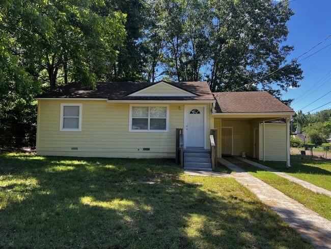 Photo - 106 Parkland St House