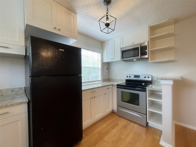 Photo - 1502 Heights Blvd Unit 10