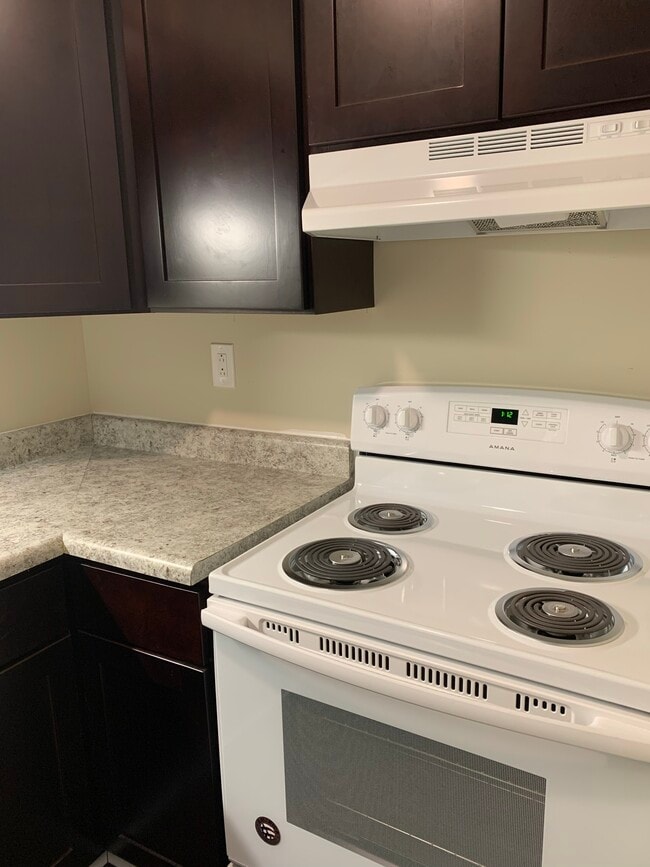 One Bedroom-Kitchen