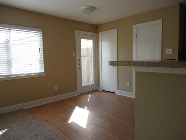 Photo - 802 Dragonfly Dr