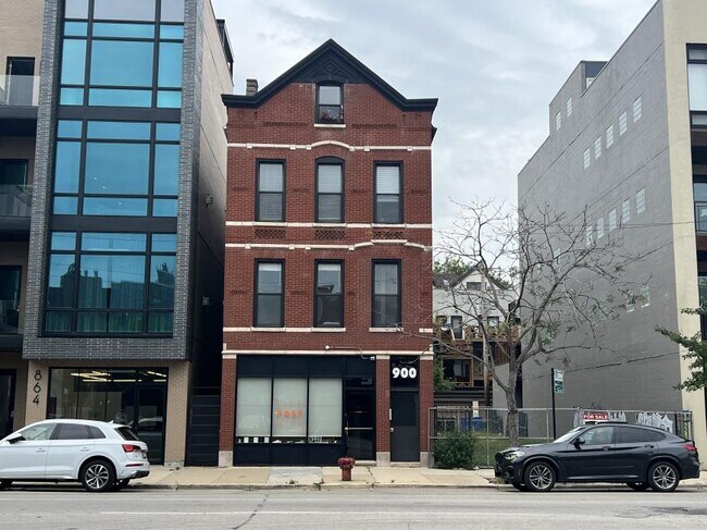 Photo - 3 bedroom in Chicago IL 60622 Unit 2