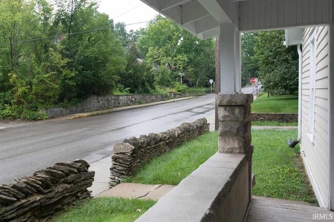 Photo - 520 S Eagleson Ave