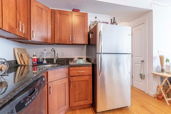 Photo - 535 Cambridge St Unit 2