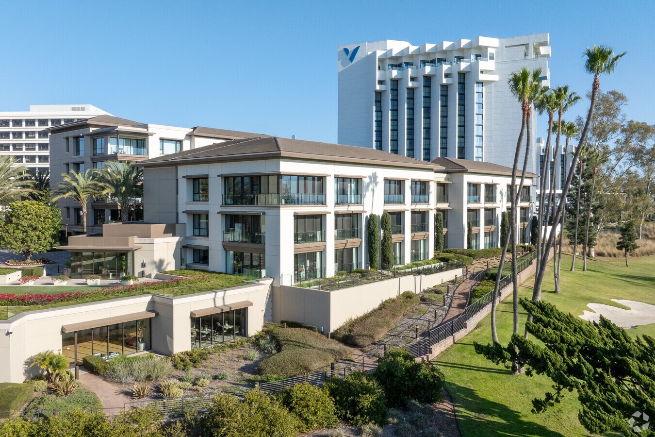 1001 Santa Barbara Dr, Newport Beach - Meridian Residences