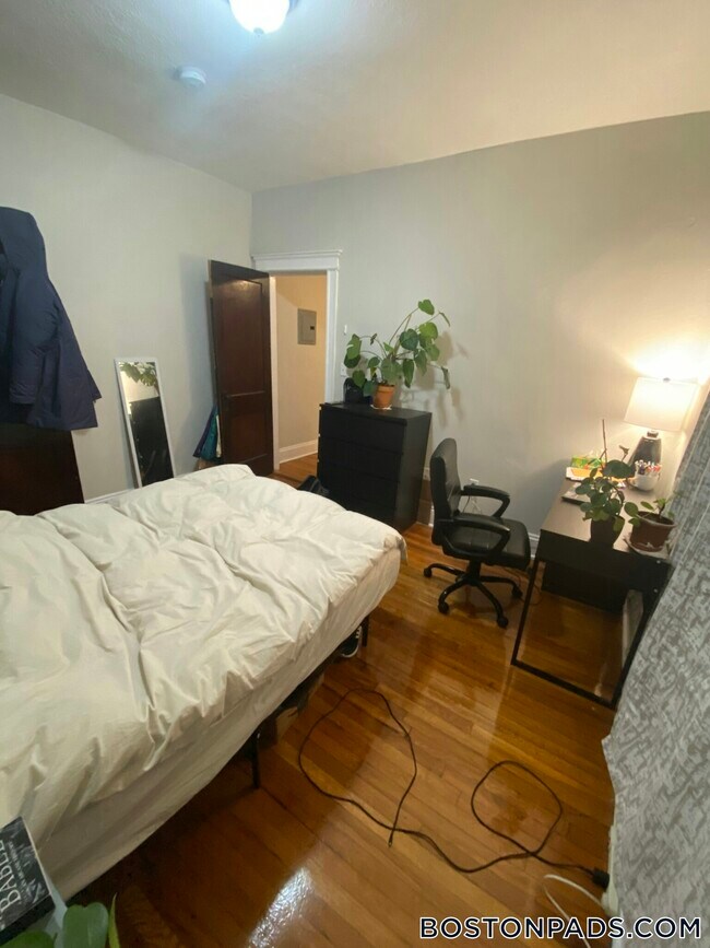 Photo - 1193 Commonwealth Ave Unidad 11