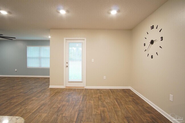 Photo - 11061 Blacktail Loop