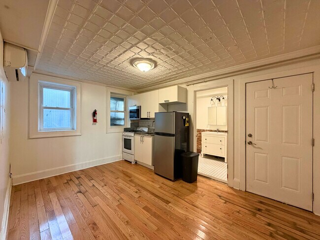 Photo - 263 Liberty St