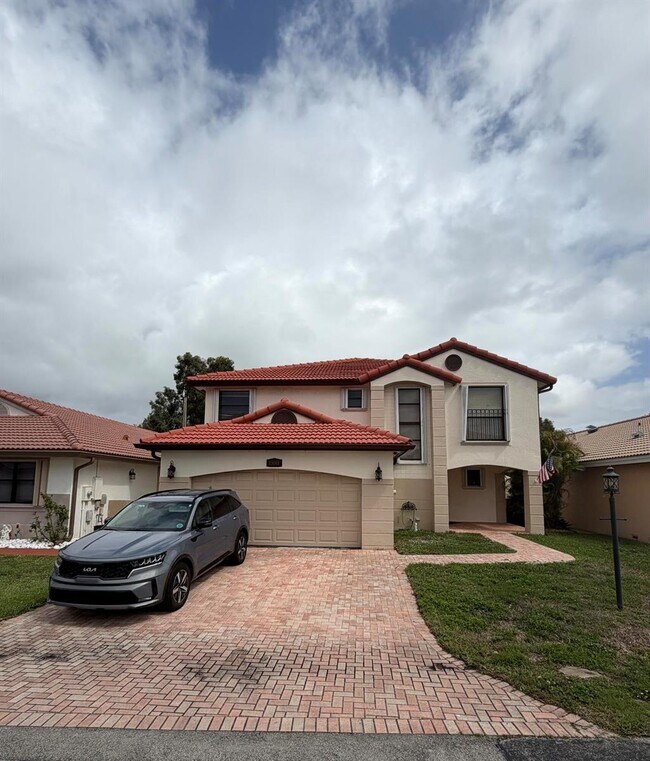 Building Photo - 15061 Norfolk Ln