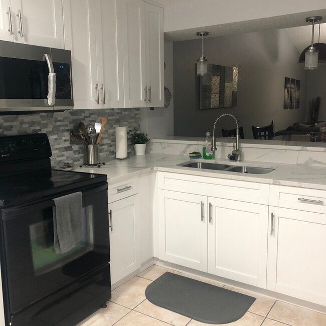 Photo - 327 Lake Placid Ct