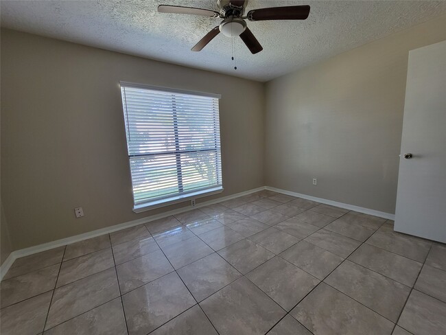 Photo - 14822 Sheffield Terrace
