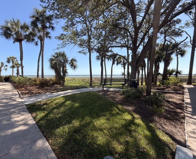 Photo - 7 Castania Ct