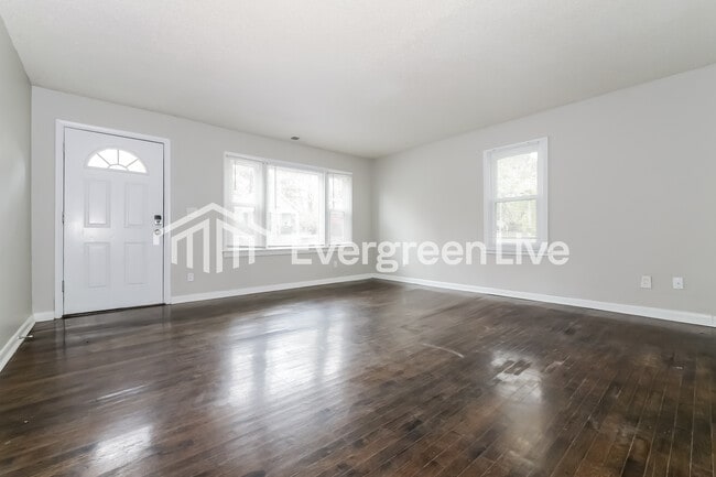 Photo - 319 S Hocker Ave