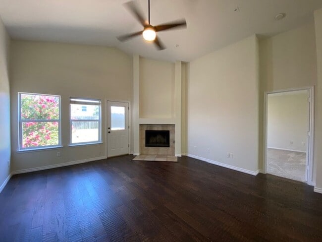 Photo - Lovely 4 bedroom, 2 bath home for lease!