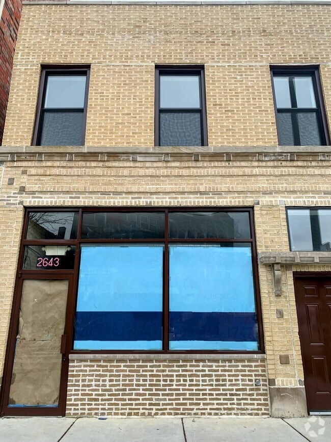 Building Photo - 2643 W Armitage Ave Rental