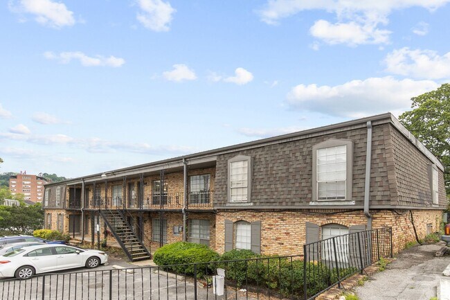 Photo - Donegal Place