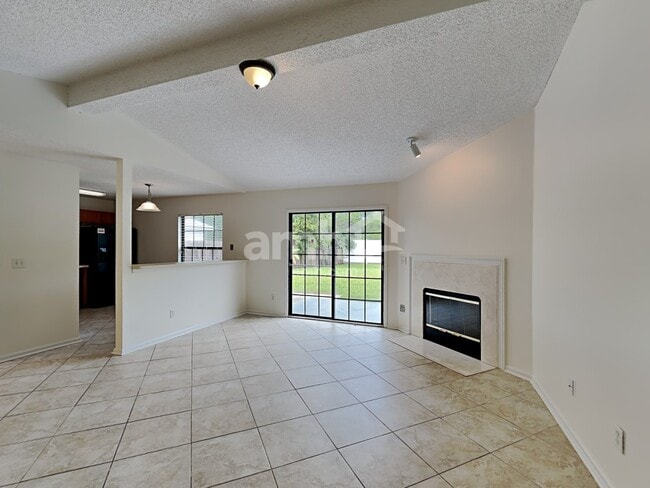 9081 Prosperity Lake Dr