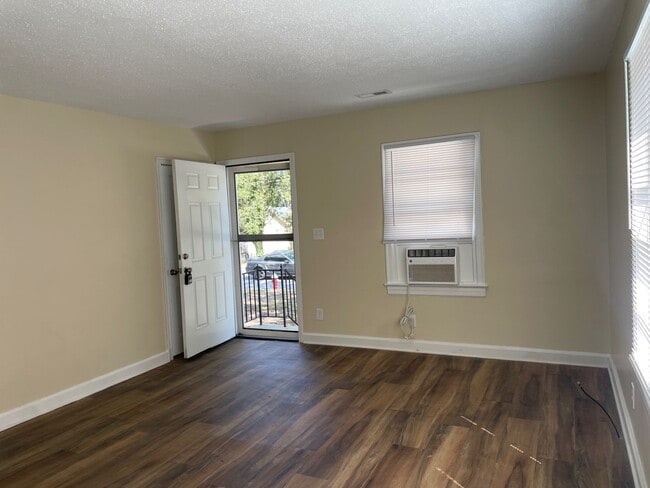 Photo - 2 bed, 1 bath located in High Point!