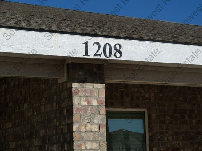 Photo - Modern 3 bedroom 2 bath apartment