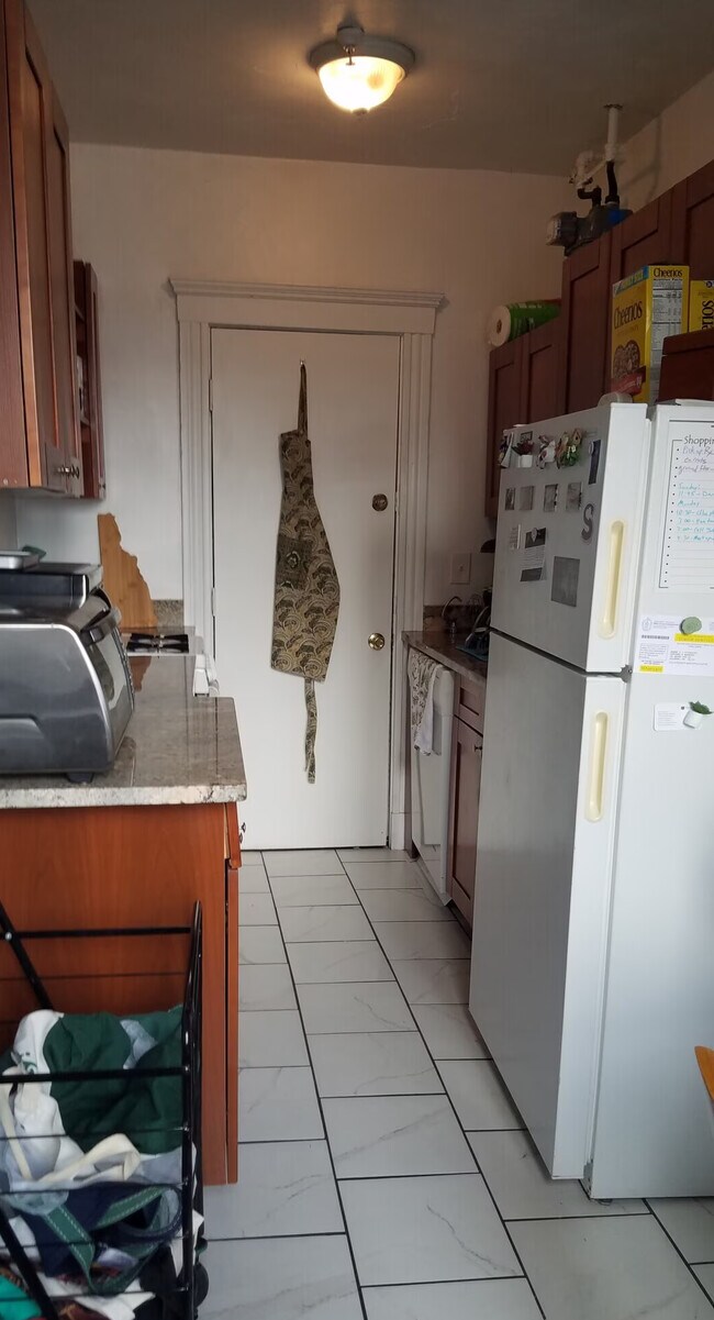 Photo - 28 Quint Ave Unit 6