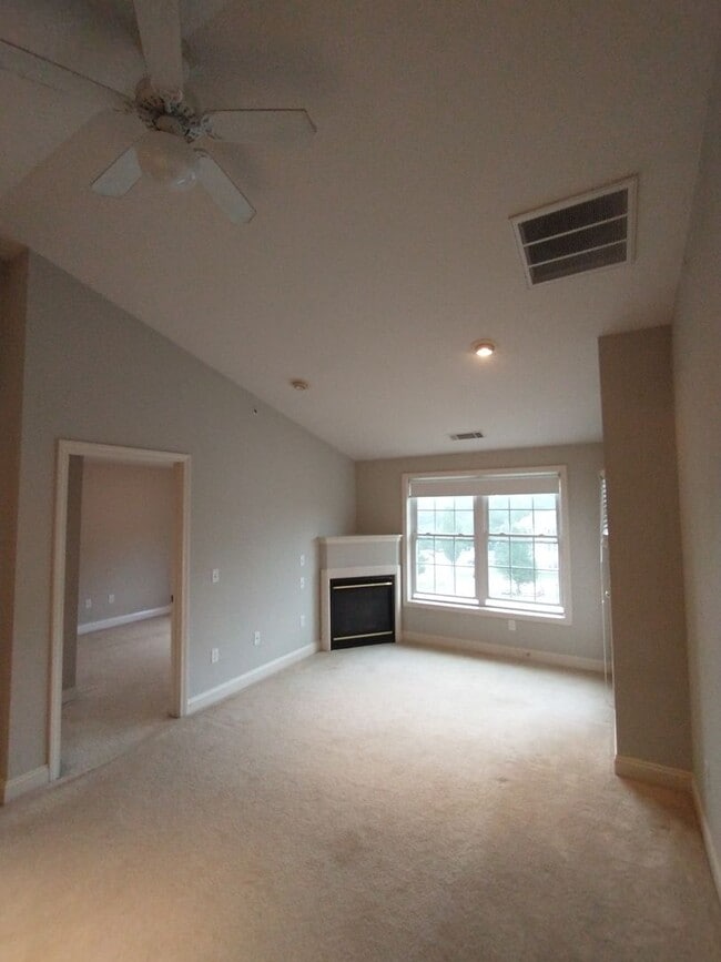 Photo - 2 Bedroom 2 Bath Unit-Available Now! Unidad 96