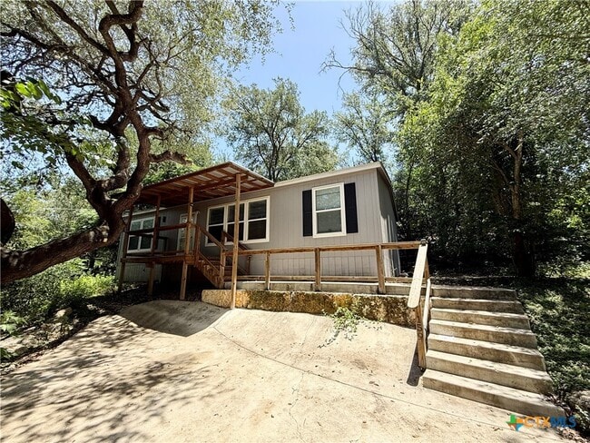 Photo - 159 Deer Ln