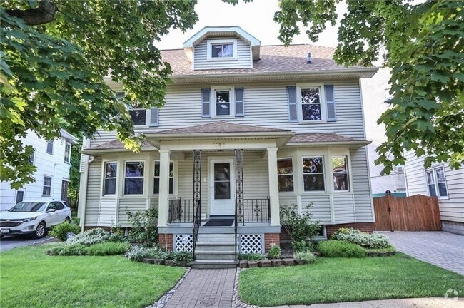 Building Photo - 1086 Harvard St Rental