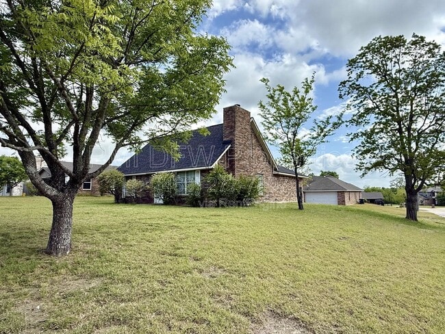 Photo - 1001 Weiss Ave