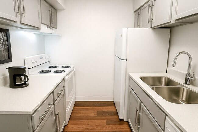 Photo - 1040 Clayton Ln Unidad ID1335308P