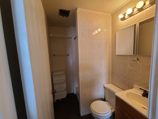Photo - 508 S Franklin St Unit 1