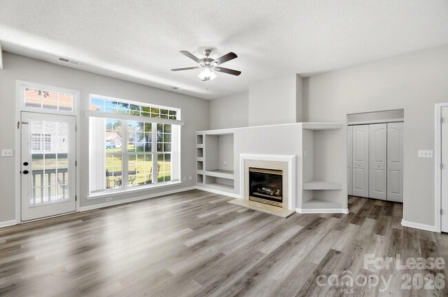 Photo - 13931 Dingess Rd