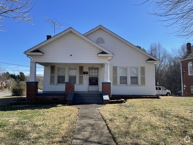 Building Photo - 520 Valdese Ave Rental