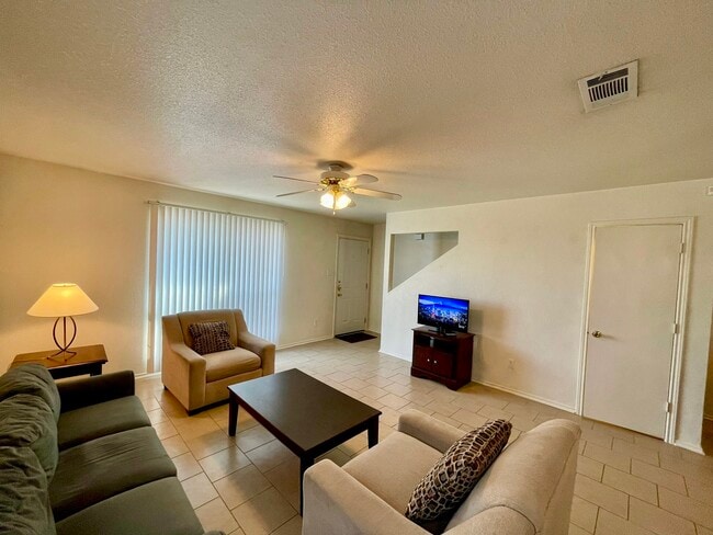 Building Photo - 4104 Terri Linn