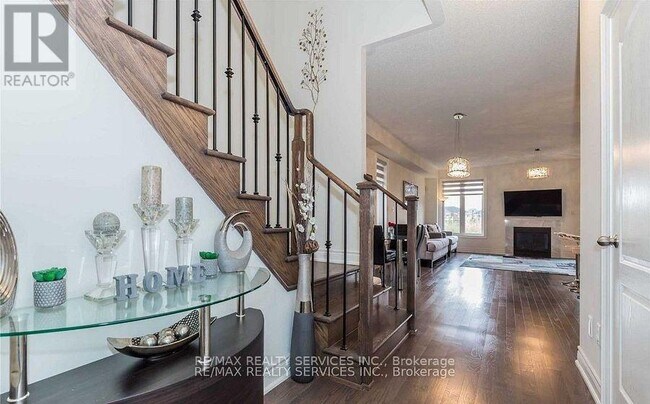 Photo - 16 Lady Evelyn Cres