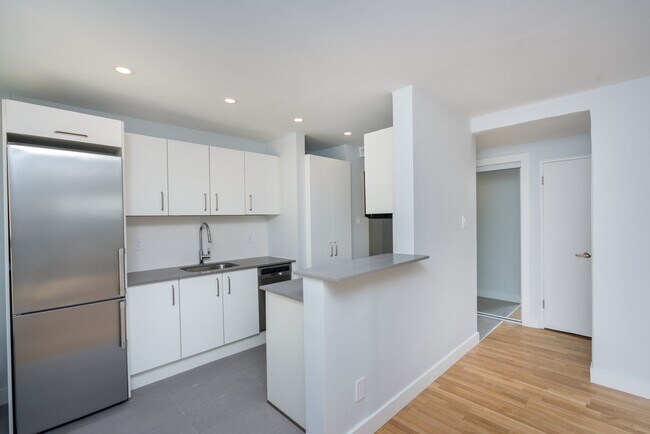 Photo - 111 Lawton Blvd Unit 1202