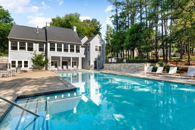 Building Photo - Manchester at Mansell